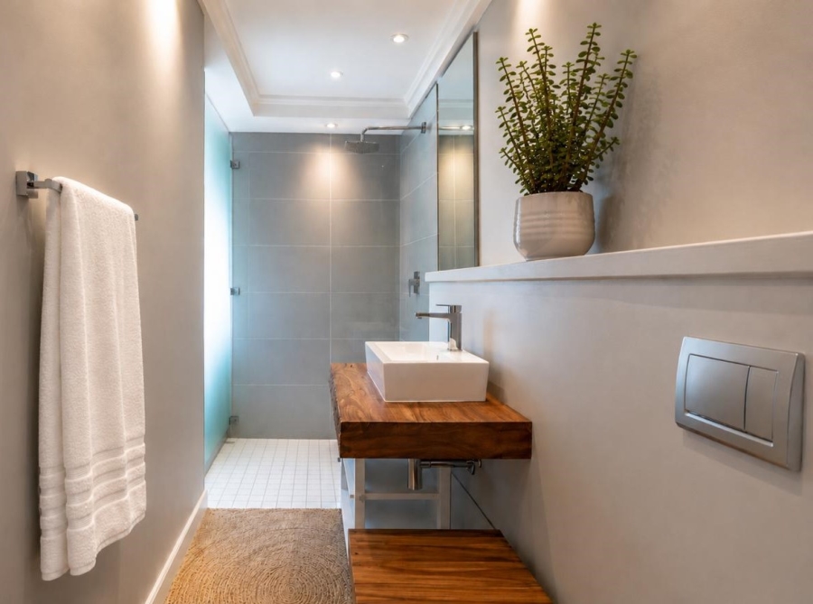 3 Bedroom Property for Sale in Sea Point Western Cape